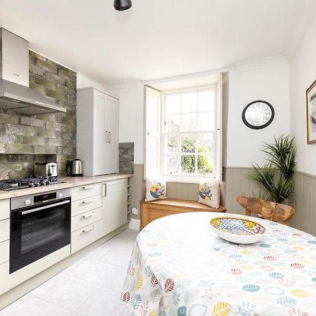Joivy Beautiful Apartment, Private Garden, Calton Hill Edimburgo Exterior foto