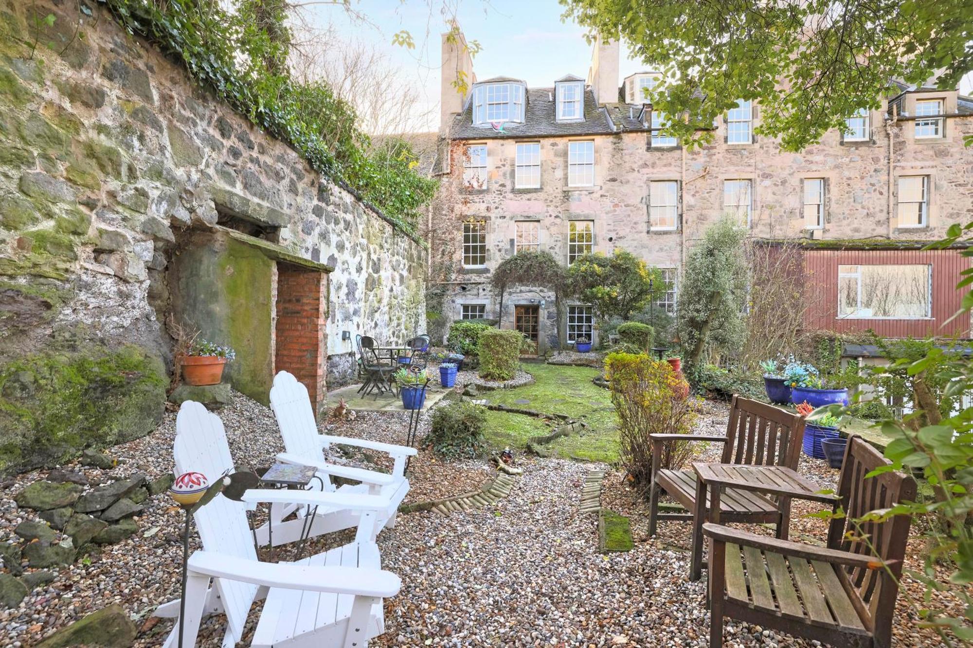 Joivy Beautiful Apartment, Private Garden, Calton Hill Edimburgo Exterior foto