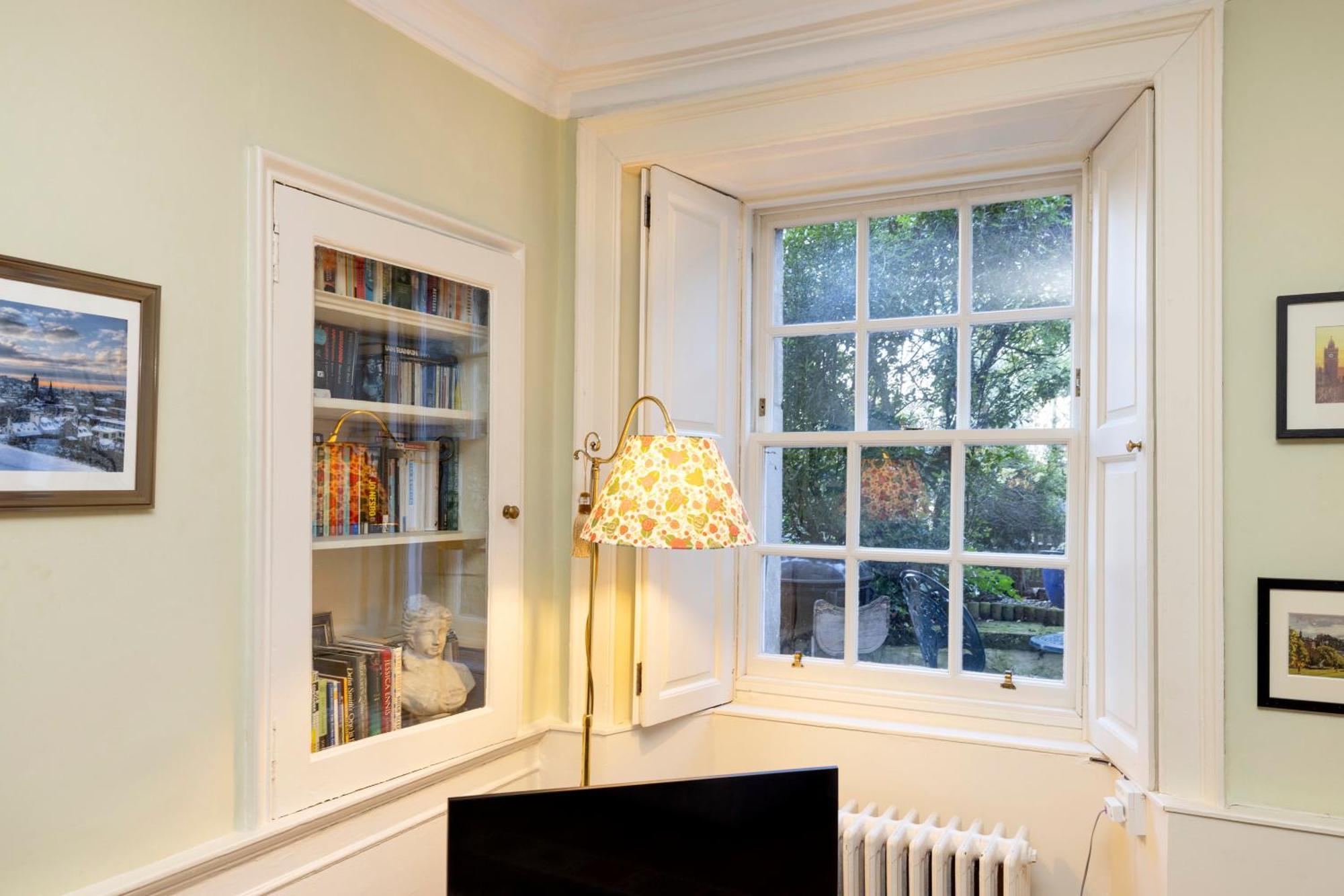 Joivy Beautiful Apartment, Private Garden, Calton Hill Edimburgo Exterior foto