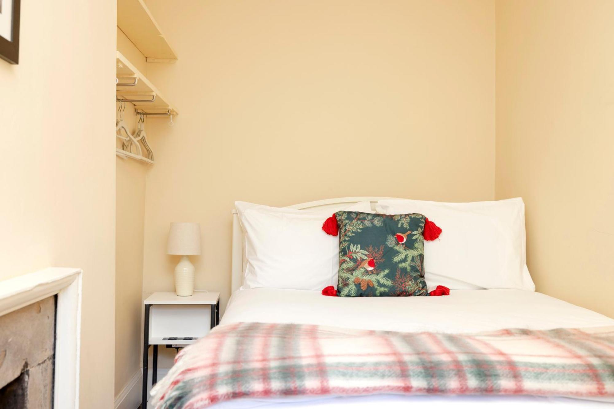 Joivy Beautiful Apartment, Private Garden, Calton Hill Edimburgo Exterior foto