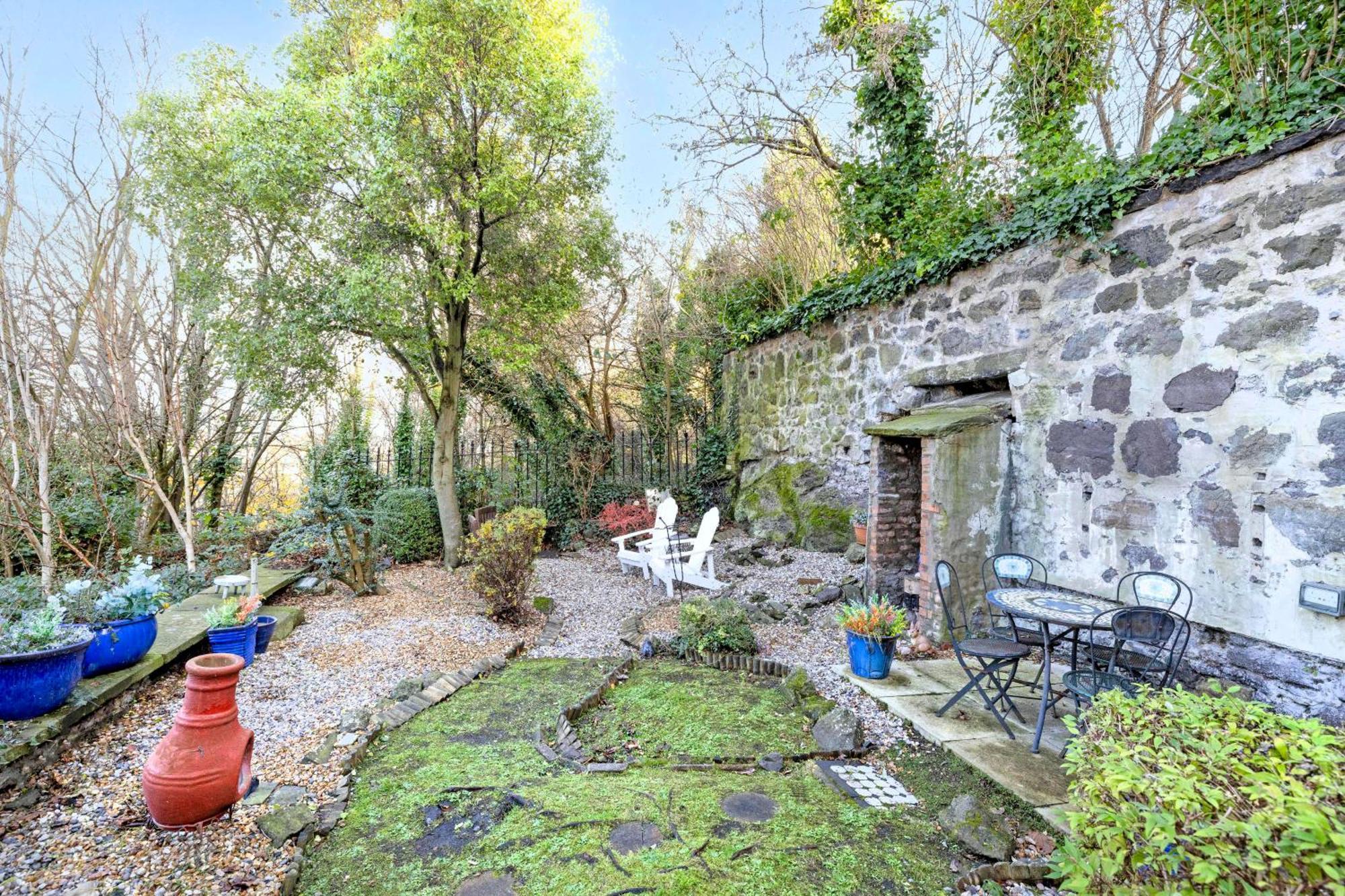Joivy Beautiful Apartment, Private Garden, Calton Hill Edimburgo Exterior foto